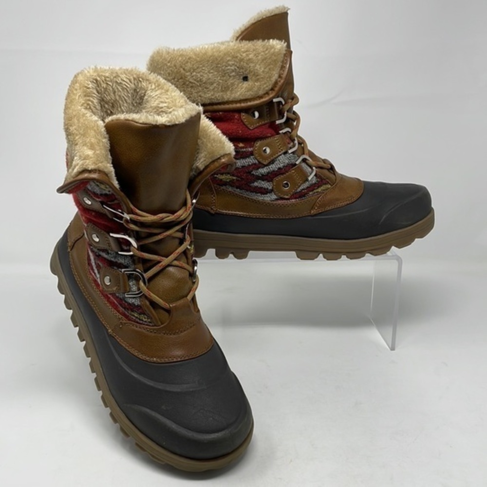 Baretraps Yeagar Faux Fur Stay Dry System Waterproof Aztec Boots SZ8 (Like New)